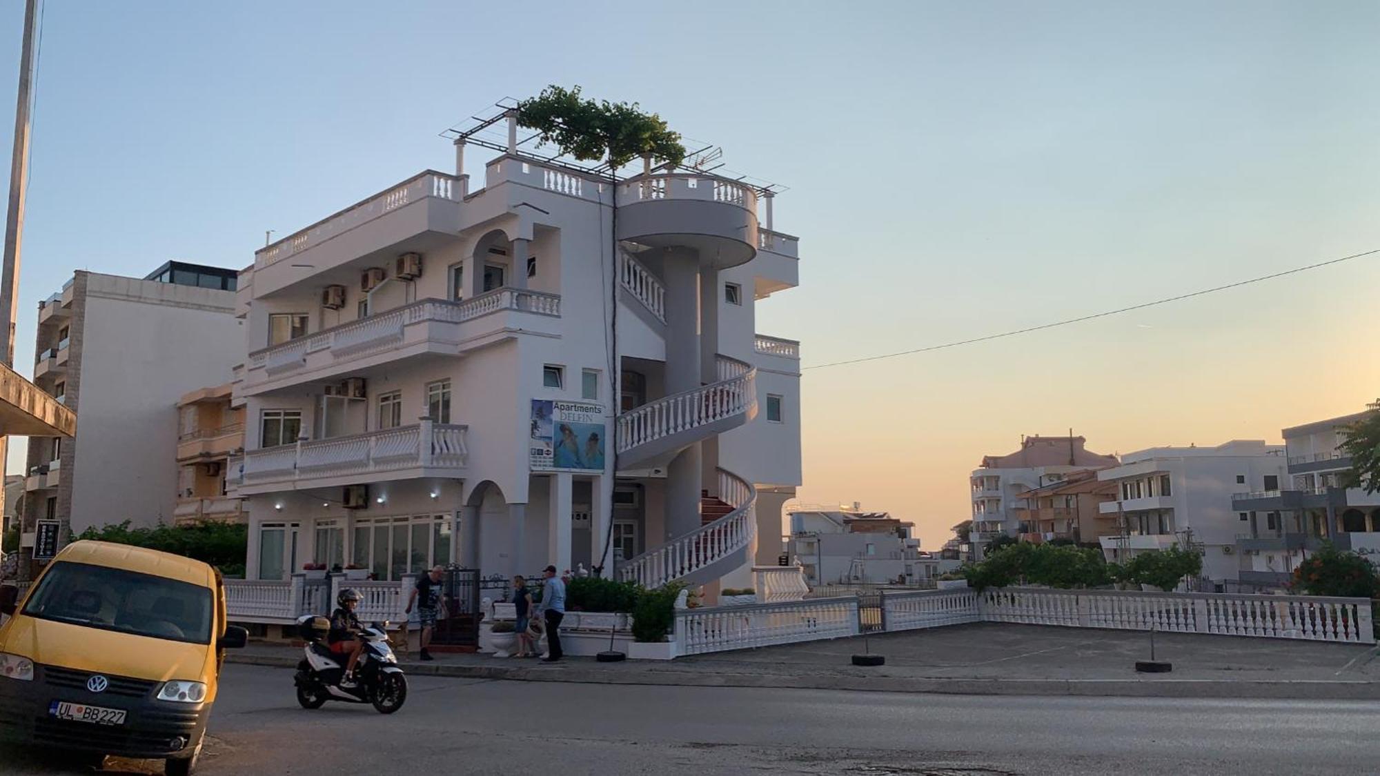 Apartments Delfin อุลซิน ภายนอก รูปภาพ
