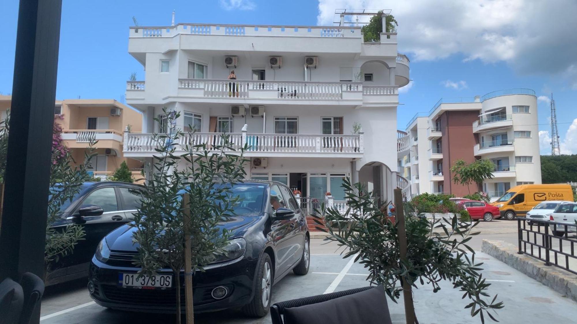 Apartments Delfin อุลซิน ภายนอก รูปภาพ