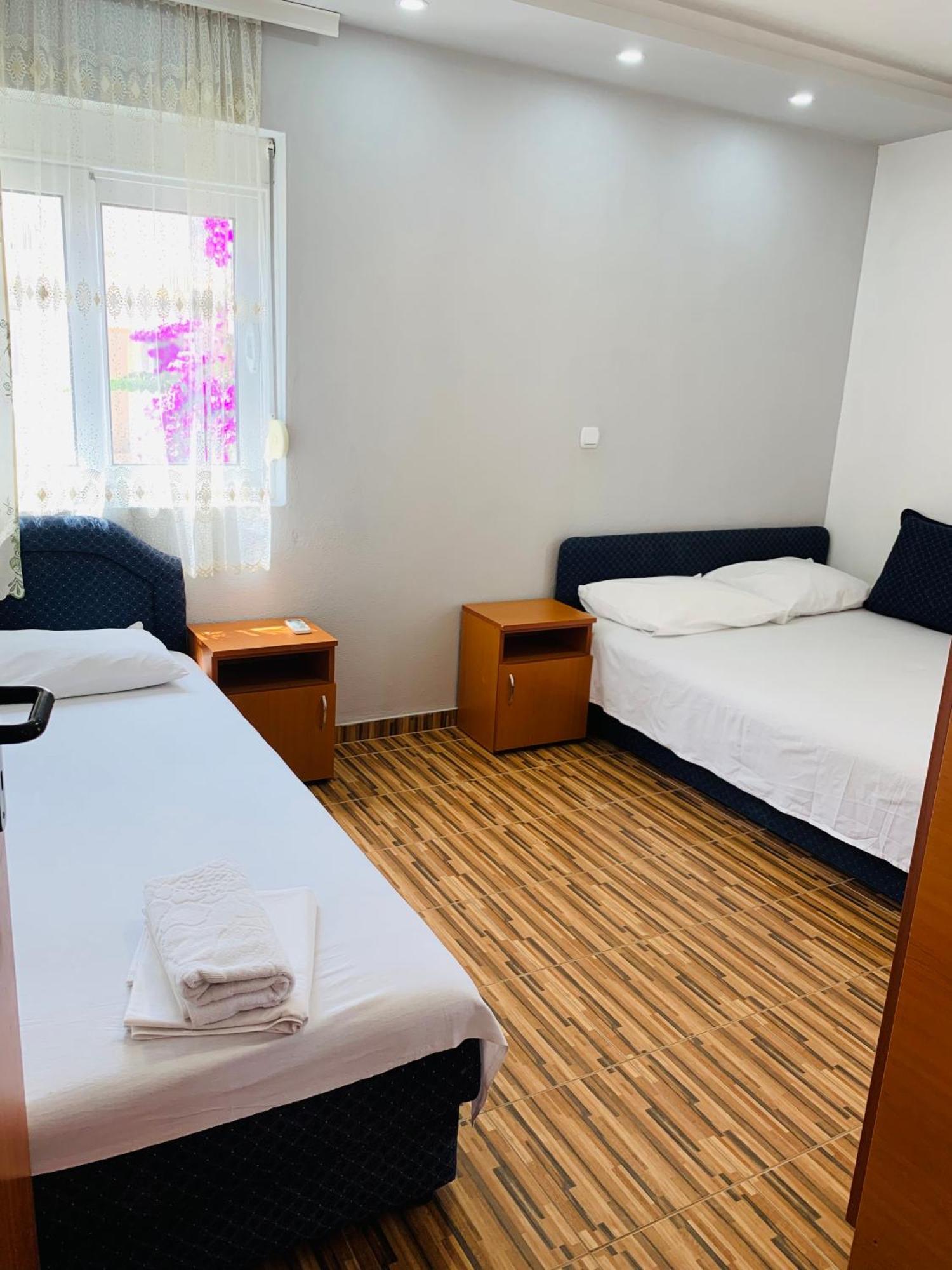 Apartments Delfin อุลซิน ภายนอก รูปภาพ