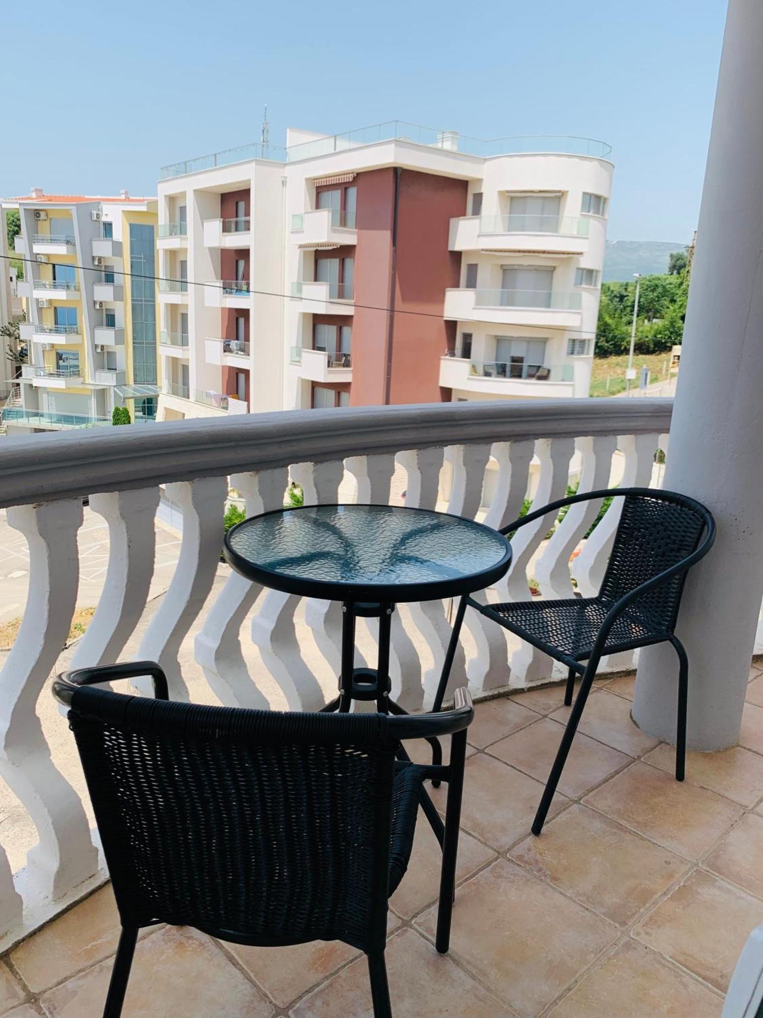 Apartments Delfin อุลซิน ภายนอก รูปภาพ