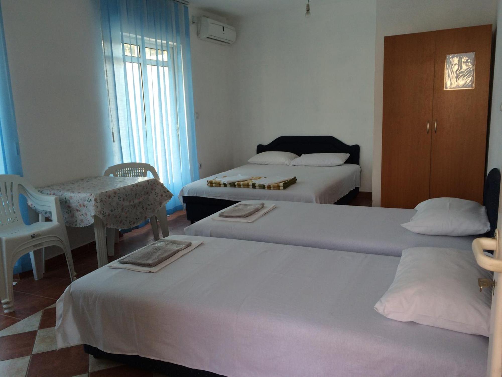 Apartments Delfin อุลซิน ภายนอก รูปภาพ